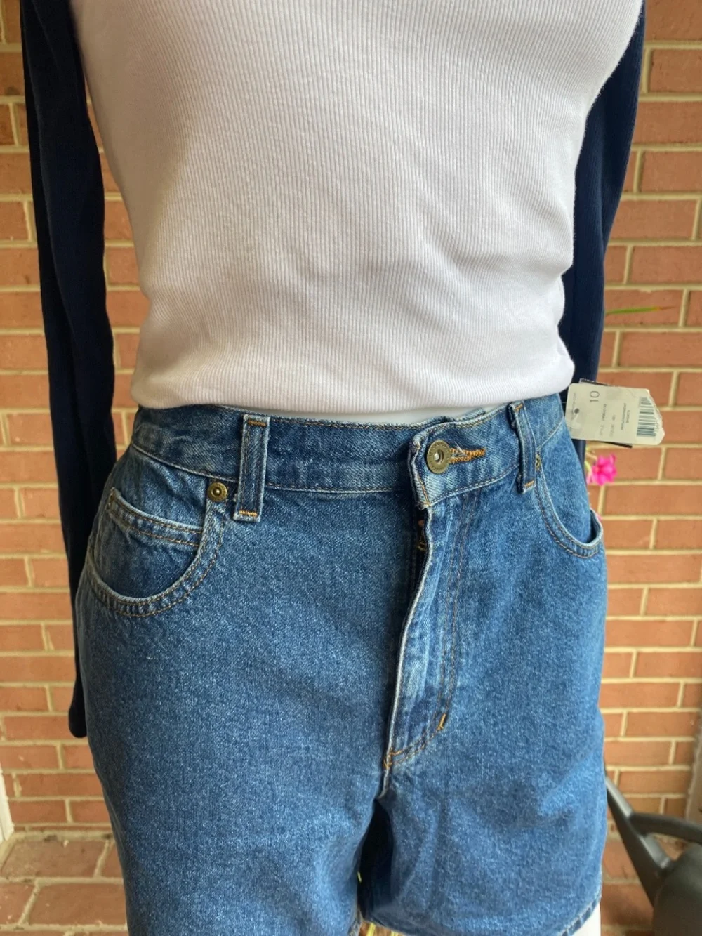 NWT Vintage 90s Liz Claiborne High Waisted Denim Shorts - Size 10